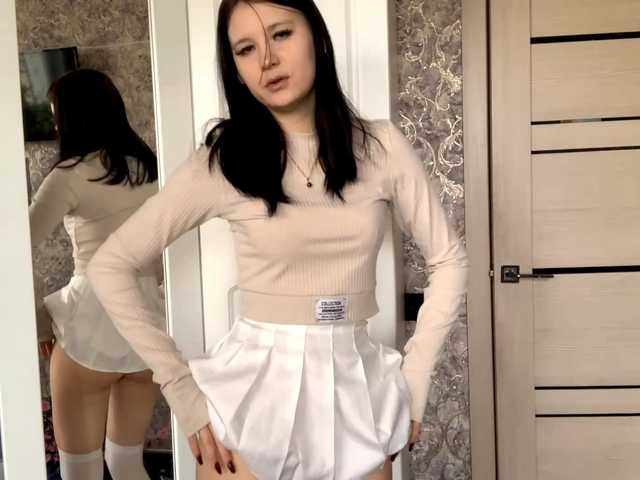 KimberleeChenevert's BongaCams show and profile