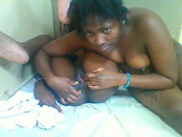 Blacks-petites webcam