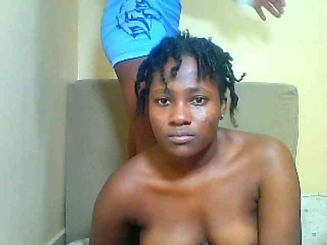 Blacks-petites webcam