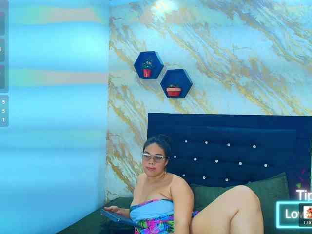 scarlett--joness scarlett--joness