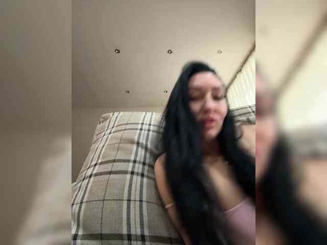 KorolevaQween000 webcam