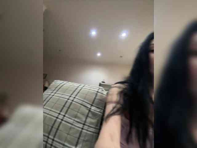 KorolevaQween000 webcam