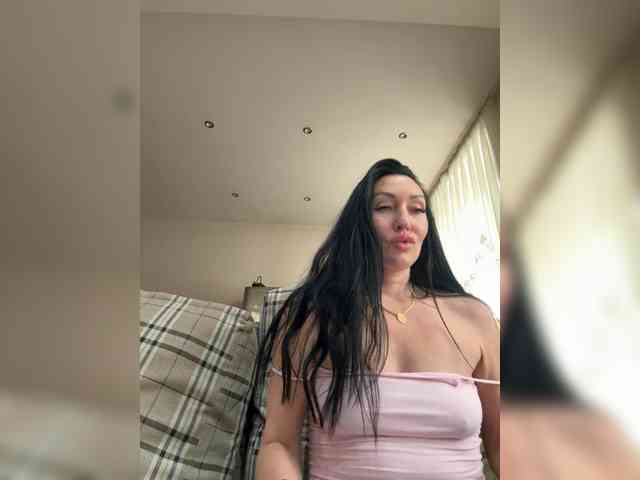 KorolevaQween000 webcam