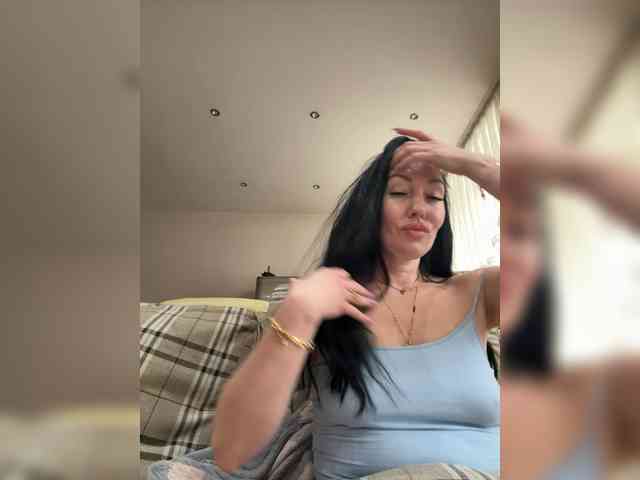 KorolevaQween000 webcam