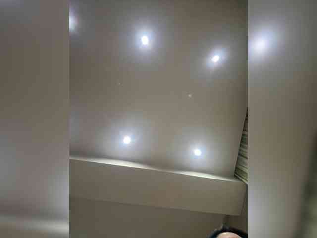 KorolevaQween000 webcam