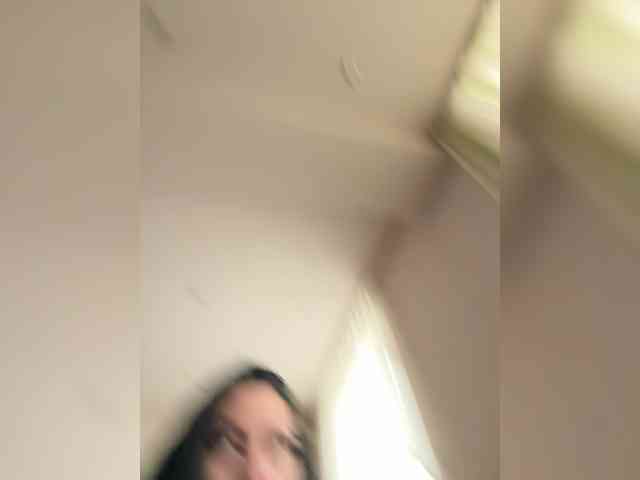 KorolevaQween000 webcam