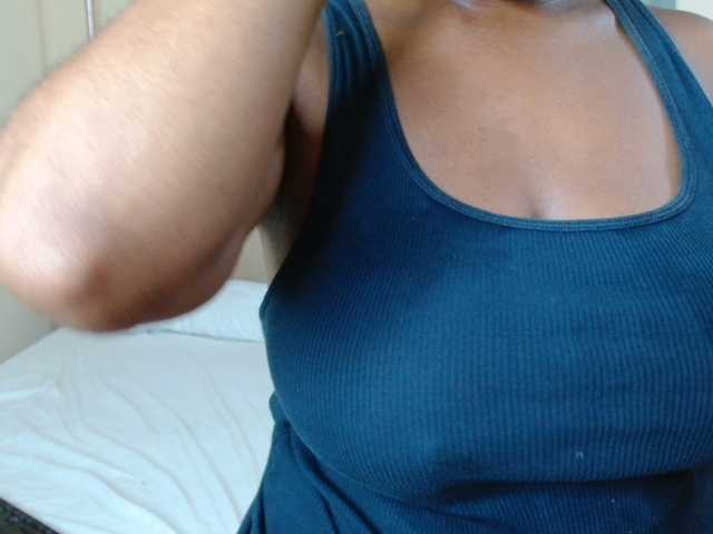 Blackstrawberry's BongaCams show and profile