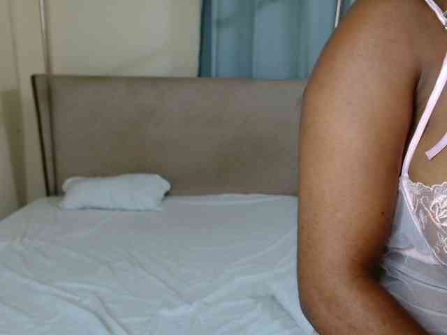 Blackstrawberry webcam