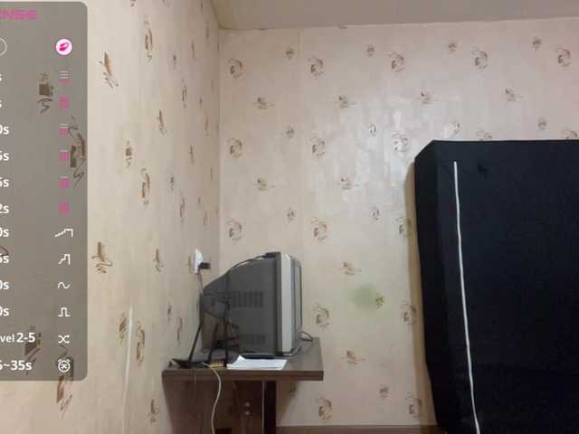 GennyVowels's BongaCams show and profile