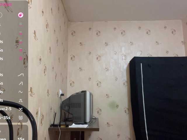 GennyVowels's BongaCams show and profile