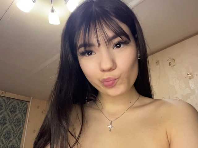 le modèle GennyVowels est en webcam porno dans un show sur le site bongacams, il possède les tags suivants: White/Caucasian,Brunette,Trimmed