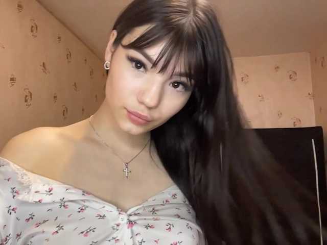 GennyVowels Nude Live Sex Shows