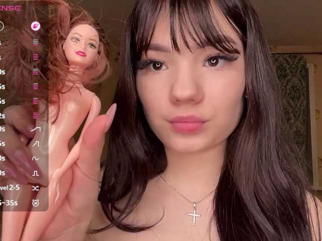 GennyVowels's BongaCams show and profile