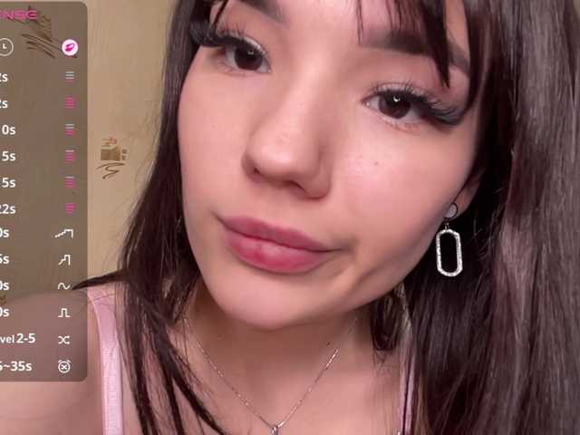 GennyVowels's BongaCams show and profile