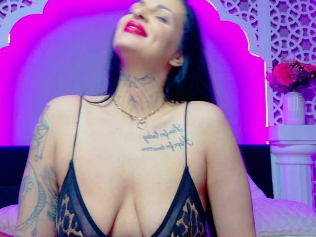 NickyJune's BongaCams show and profile