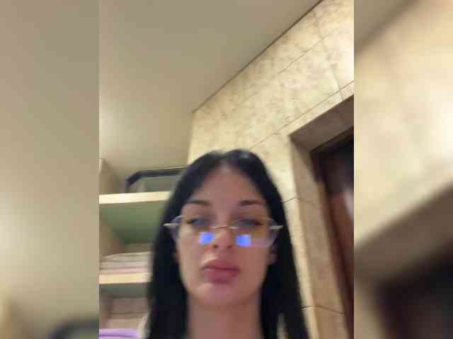 Elizamyyr Live Webcam on BongaCams