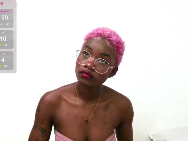 SaraBrown-18's BongaCams show and profile