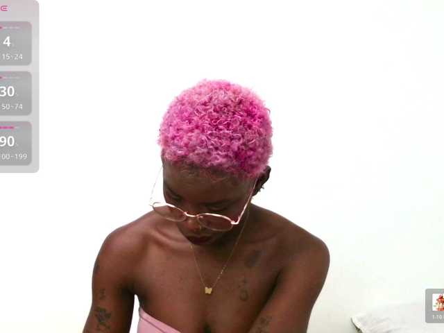 SaraBrown-18's BongaCams show and profile