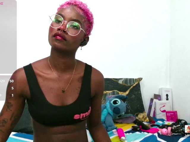 SaraBrown-18's BongaCams show and profile