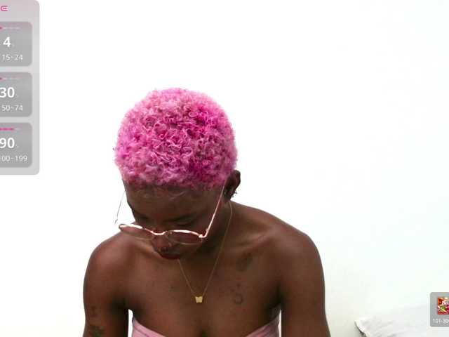 SaraBrown-18's BongaCams show and profile