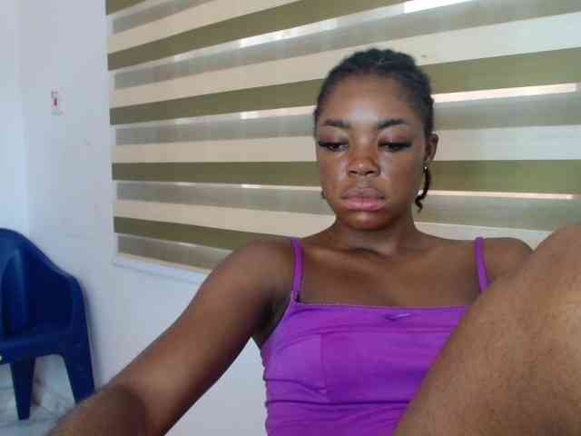 Juicyxpie webcam
