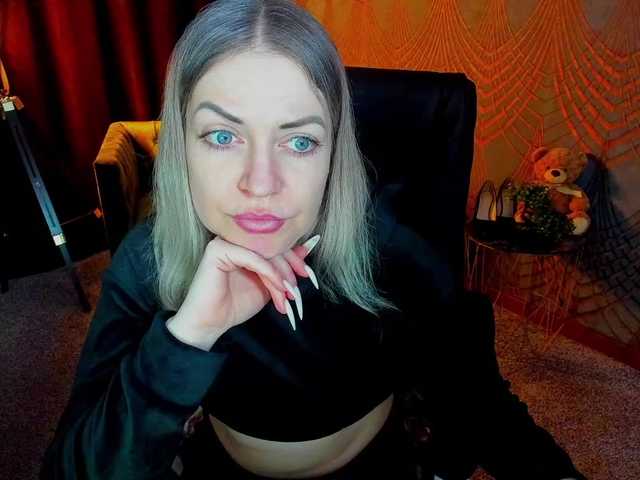 AnnaSnow's BongaCams show and profile