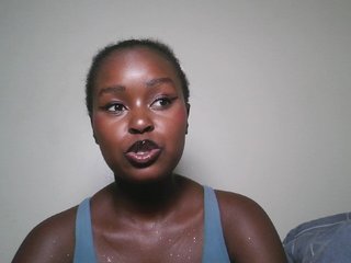 Spiceynelly's Live Webcam