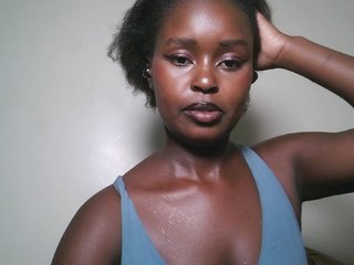 Spiceynelly's Live Webcam