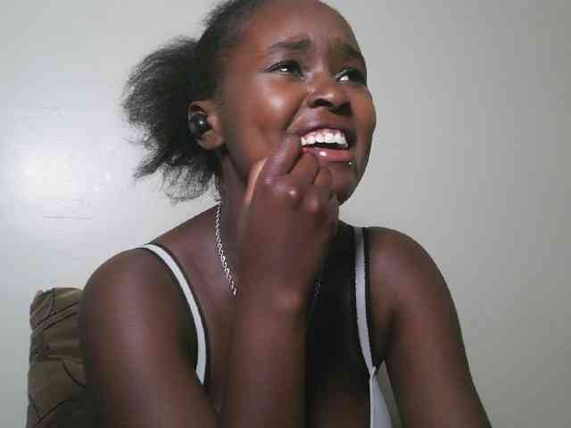 Spiceynelly Live Webcam on BongaCams