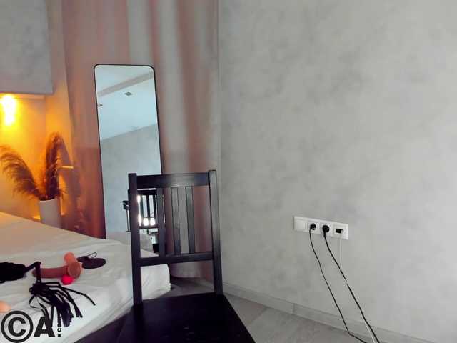 Valery-Grand's BongaCams show and profile