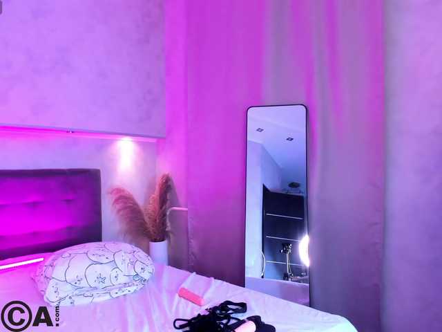 Valery-Grand's BongaCams show and profile