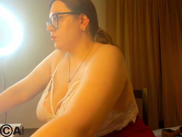 Valery-Grand's BongaCams show and profile