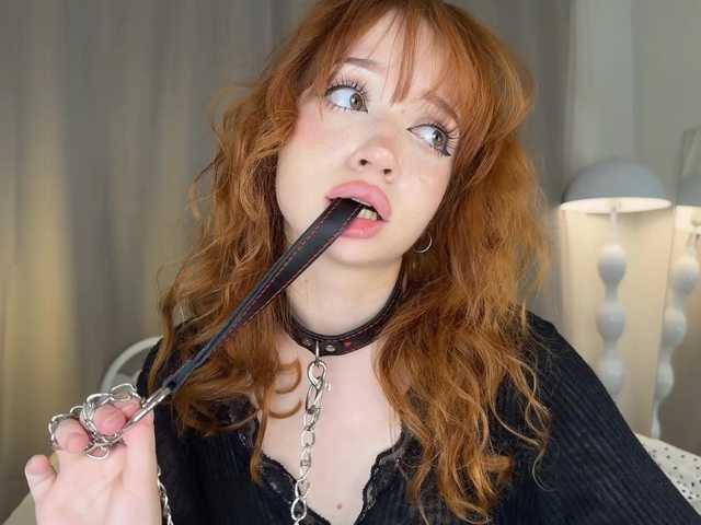 LolaXBambi's BongaCams show and profile