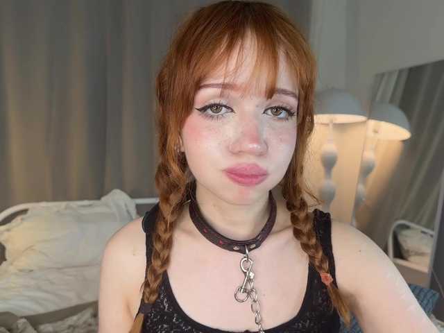  LolaXBambi chat room