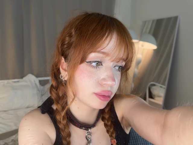 Sex chat gratuit in direct cu LolaXBambi pe BongaCams