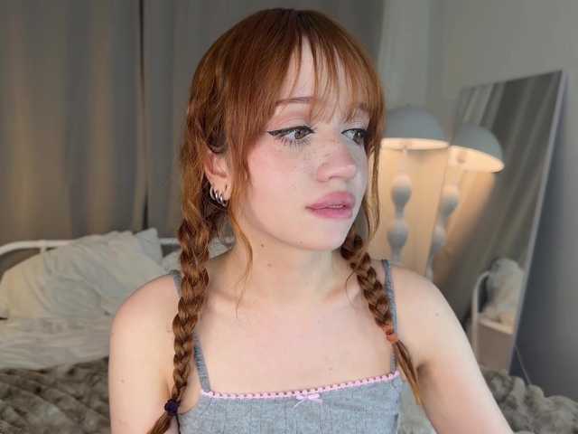  LolaXBambi chat room