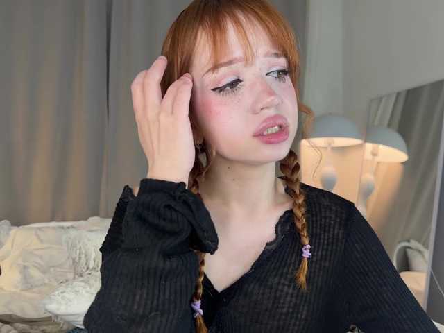 Sex chat gratuit in direct cu LolaXBambi pe BongaCams