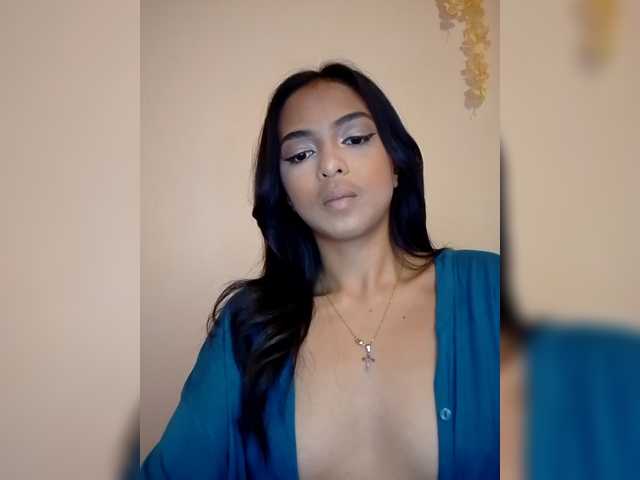 Lolah261 live cam profile