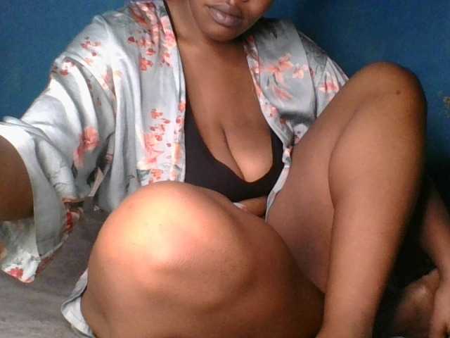 Melaninfetish02 webcam