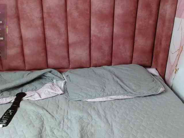 hilaryythompson Live Webcam on BongaCams