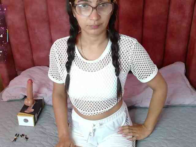 hilaryythompson webcam