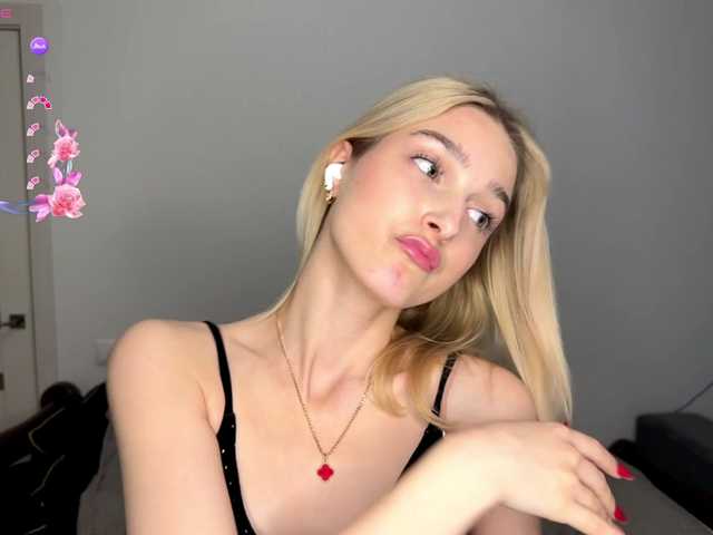 SweetiLun1's BongaCams show and profile