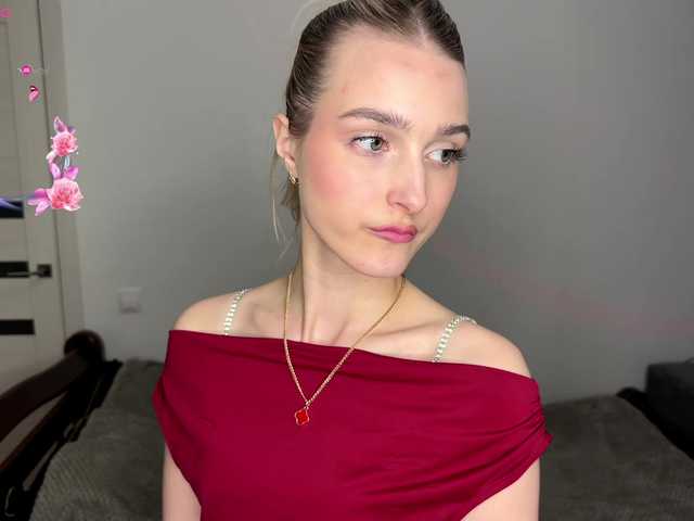 SweetiLun1's BongaCams show and profile