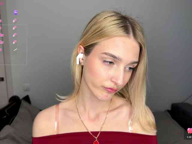 SweetiLun1 Live Webcam on BongaCams