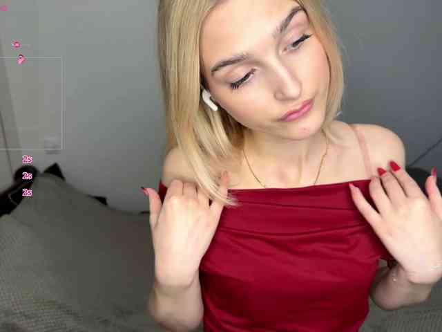 SweetiLun1 Live Webcam on BongaCams