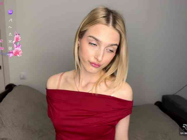 SweetiLun1 Live Webcam on BongaCams