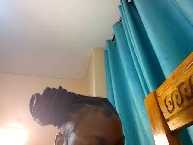 shazliz Live Cam on BongaCams