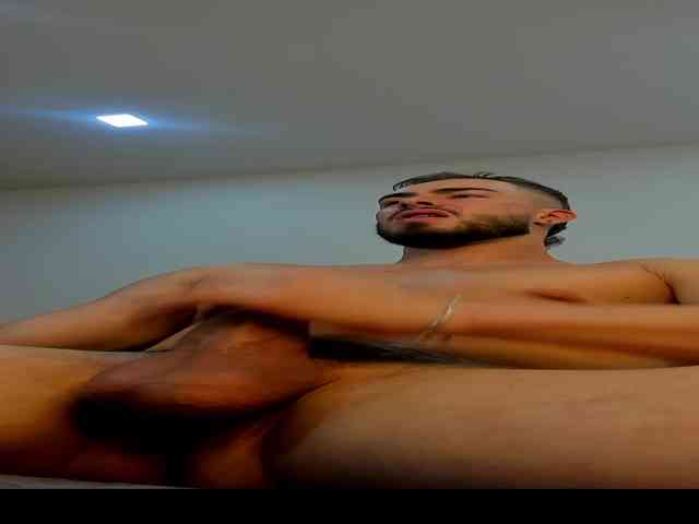 MaxRyley Live Webcam on BongaCams