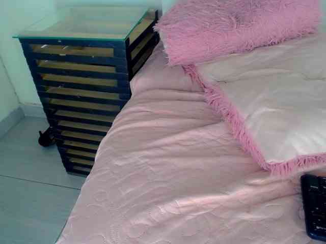 Nashla-D Live Webcam on BongaCams