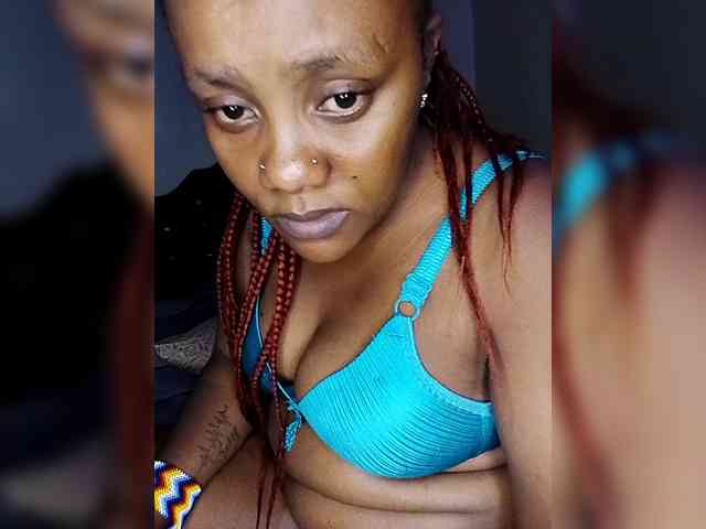 Bigjuicybooty webcam